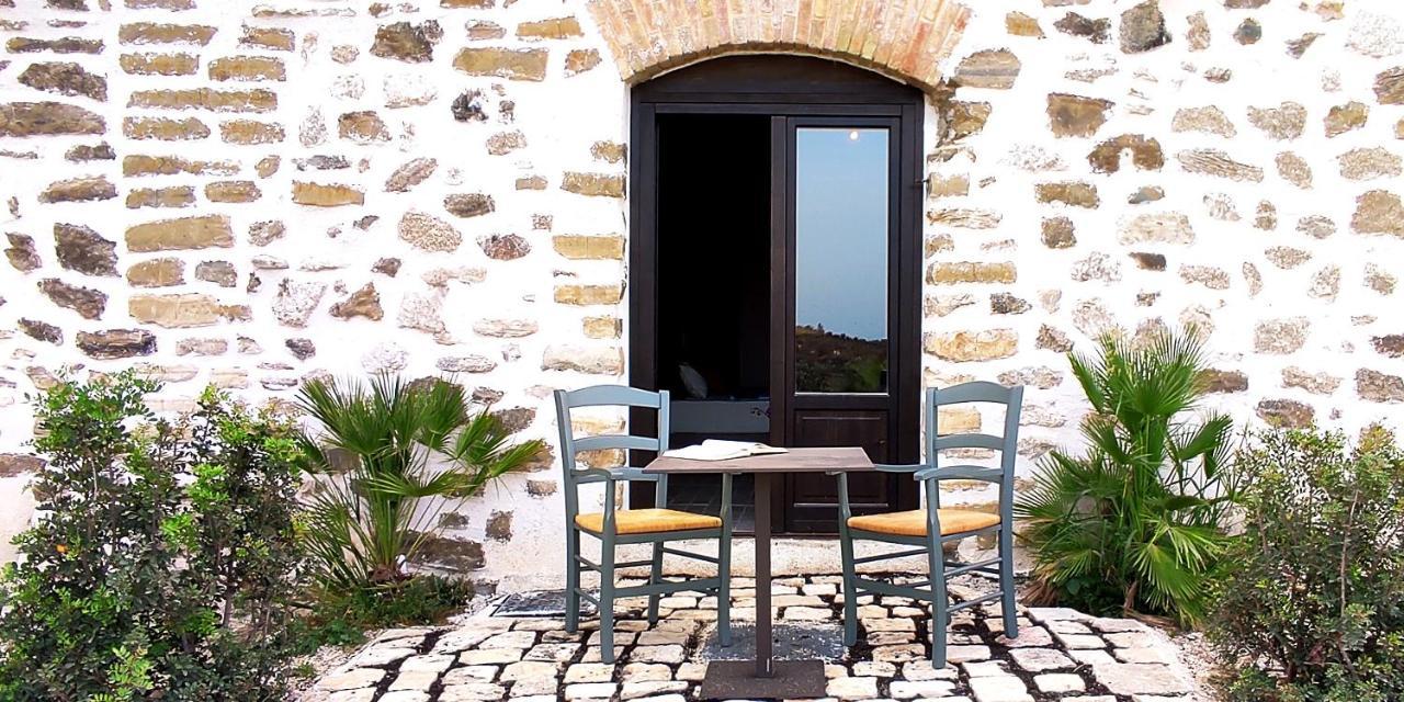 Borgo Delle Pietre Ξενοδοχείο Πόρτο Εμπέντοκλε Εξωτερικό φωτογραφία